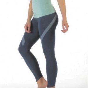 HARD TAIL HIGH WAIST LOCKER POCKET LEGGING